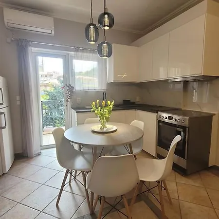 Lovely Meteora Apartman *